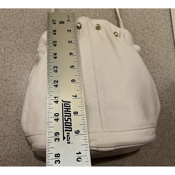 Andé Vtg Leather Bag Kiss Lock Frame White Gold Crossbody Ruffle 60s Bridal Glam - Picture 8 of 8